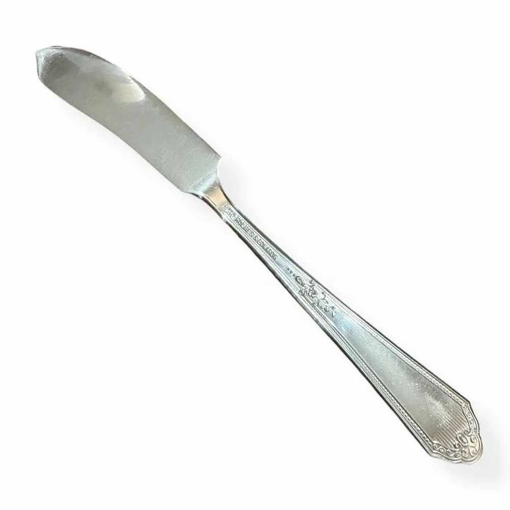 Holmes & Edwards Butter Knife  Silverplate Romance 1925 Super‎ Plate Replacement